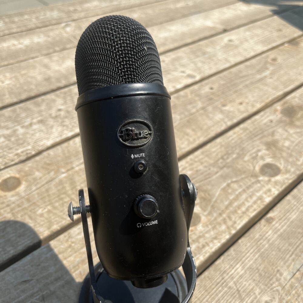 Yeti Professional Multi-Pattern USB Condenser Microphone - Untested - Picture 4 of 14